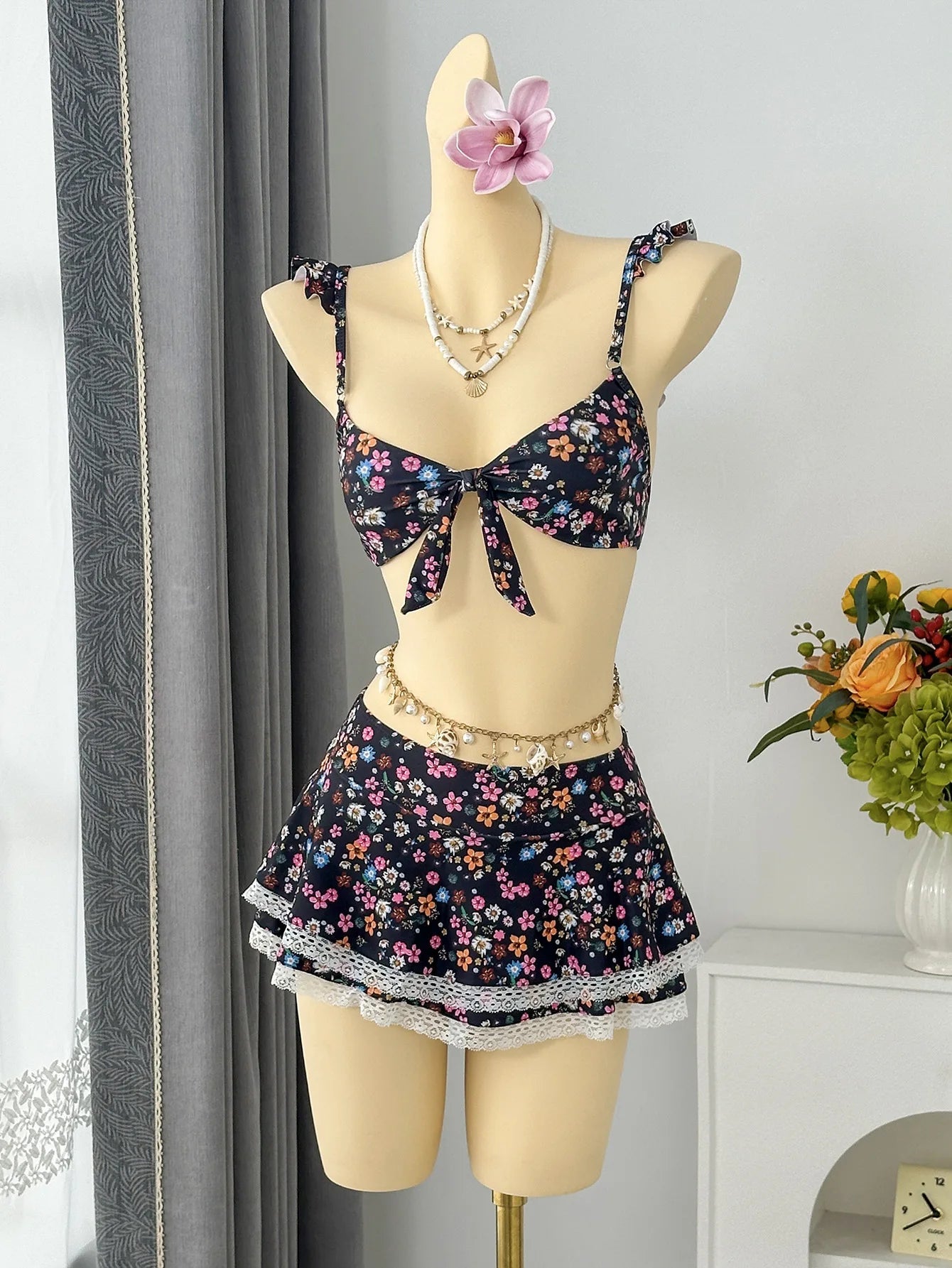 Voguable  Cute Floral Print Bikini Set Bow Front Spaghetti Strap Top with Lace Trim Ruffle Skirt Cover Up Bikinis Set Swimsuit for Women voguable