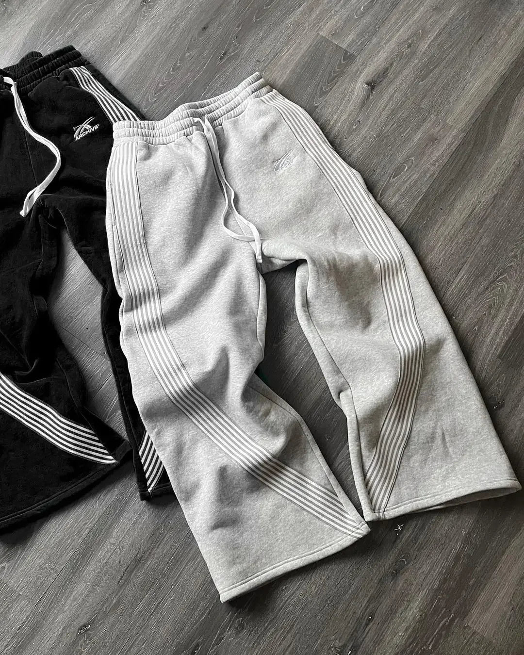 Y2k Embroidered Gray Casual Pants Camo Functional Tactical Functional Men's Women's Premium Jogging Drawstring Sweatpants voguable