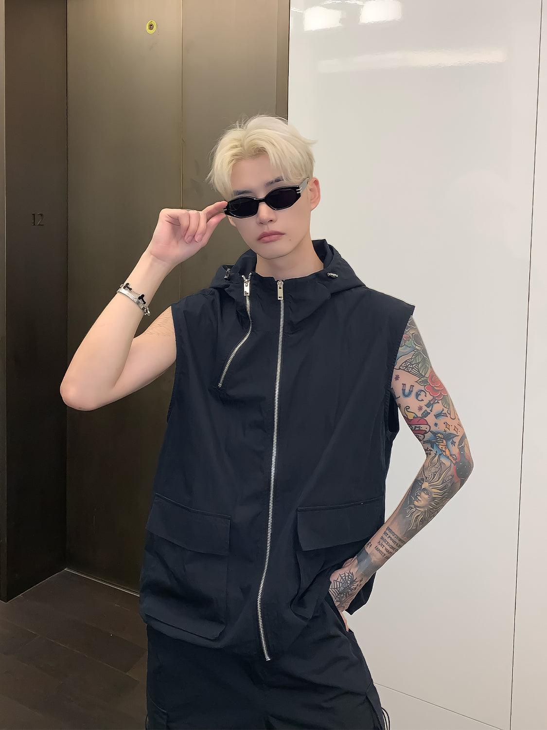 Sleeveless Hooded Nylon Jacket & Cargo Pants mysite