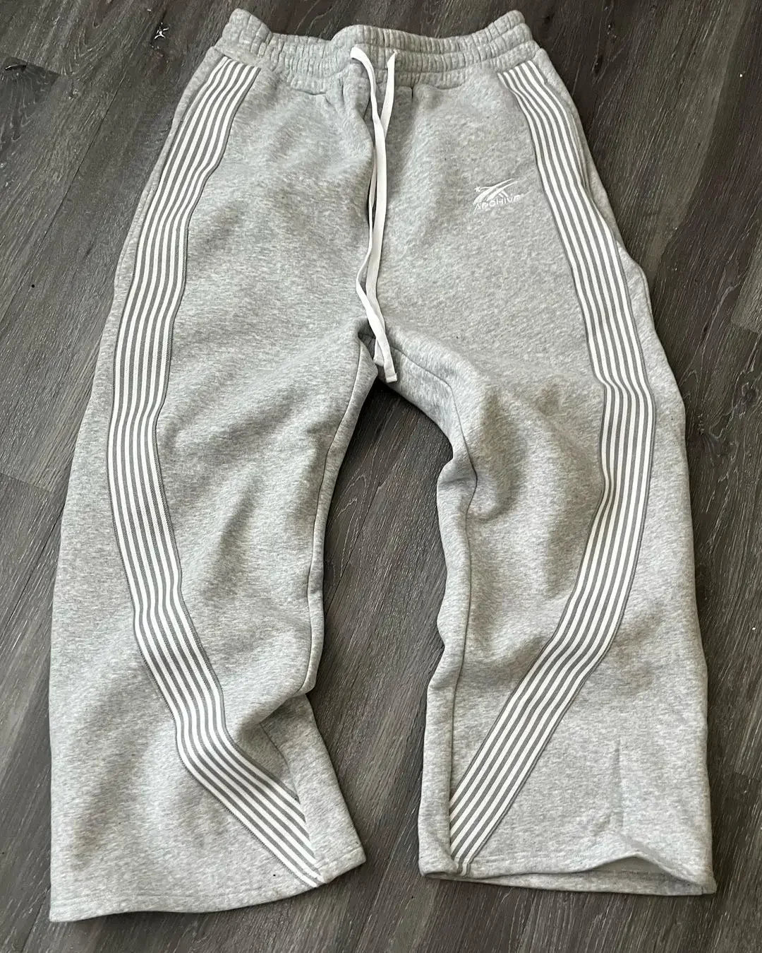 Y2k Embroidered Gray Casual Pants Camo Functional Tactical Functional Men's Women's Premium Jogging Drawstring Sweatpants voguable