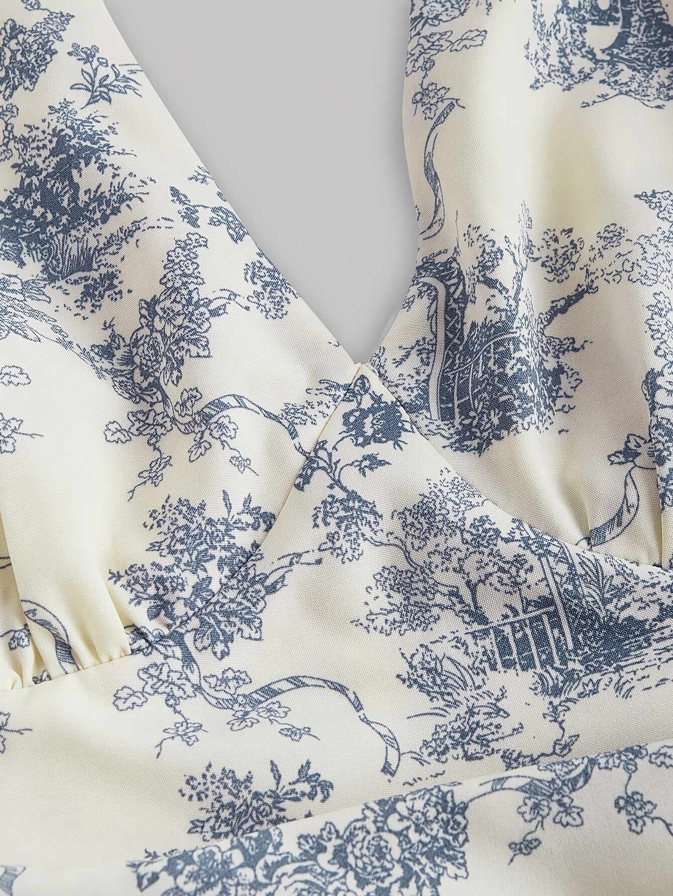 Print Women's Vintage Blue Floral Porcelain Dress - Halter Neck, Backless, A-Line, Long Dress with Ruffled Detail - Perfect for Spring/Summer/Fall Events, Casual & Semi-Sheer Polyester, Machine Washable voguable