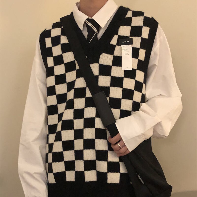 Voguable New Autumn Arctic Velvet Checkerboard Pattern Men's Sweater Vest Retro V-neck Sleeveless Knit Vest Woolen Korean Clothes voguable