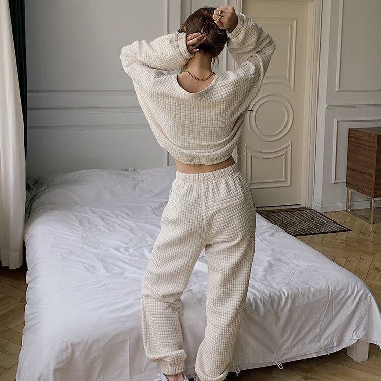 New Leisure Suit High Waist Pant Solid Loose Joggers Female Casual Two Piece Tracksuit Suit Fashion Plaid Chic Cropped Pullovers voguable