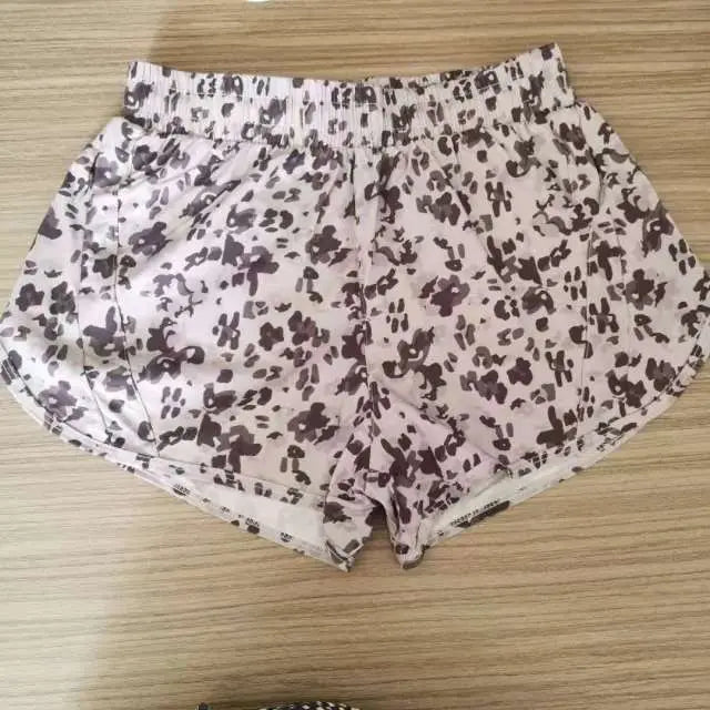 NWT 2021 Women Shorts Loose Side Zipper Pocket Shorts Gym Workout Running Shorts Drawcord Outdoor Short voguable
