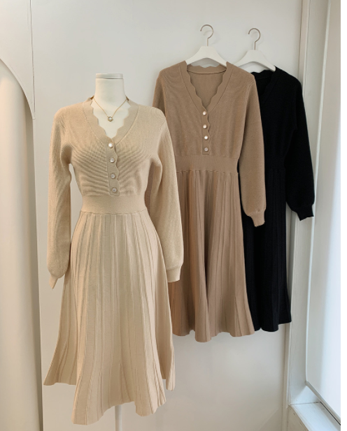 Vintage Elegant Knitted Beige Midi Dress 2022 New Autumn Long Sleeve Slim Woman Sweater Dresses One-Piece Woman Pleated Dress voguable