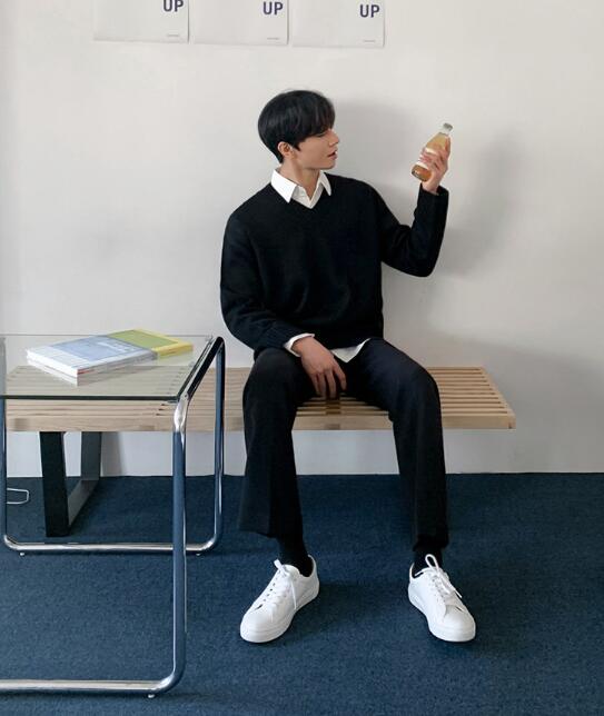 Voguable men's V-Neck Sweater Korean fashion Spring And Autumn loose  knitted thin outerwear clothes vingtage basic tops male 9Y4236 voguable