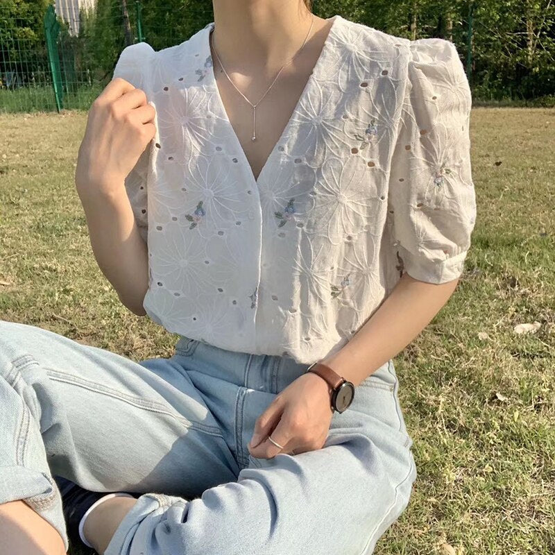 Summer New V-neck Embroidery Floral Shirt Women Korean Puff Short Sleeve Loose Ladies Blouse Sweet Hollow Out Women Tops voguable